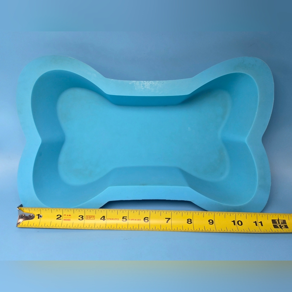 Large Silicone Baking Mold Dog Shaped Bone, Gently Used